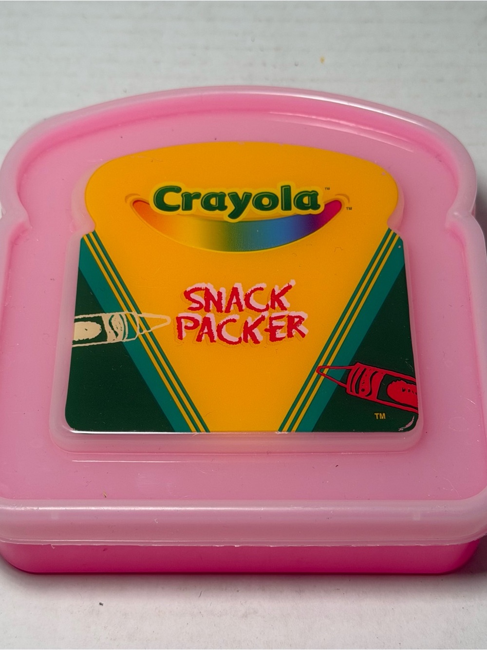 2005 Crayola Snack Packer Sandwich Food Storage Container Hot Pink Lunch